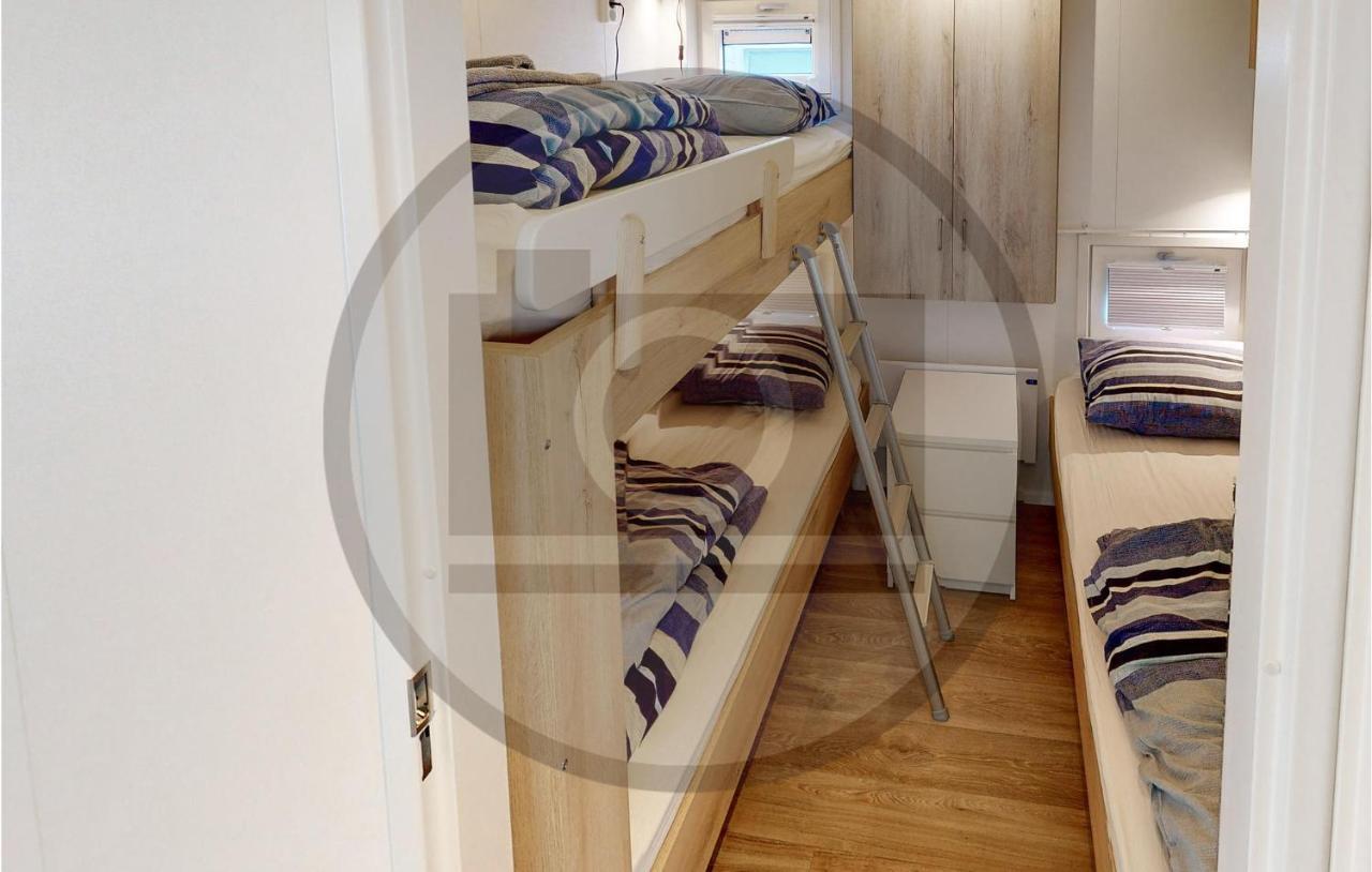Stunning Ship In Aalsmeer With Kitchen Εξωτερικό φωτογραφία